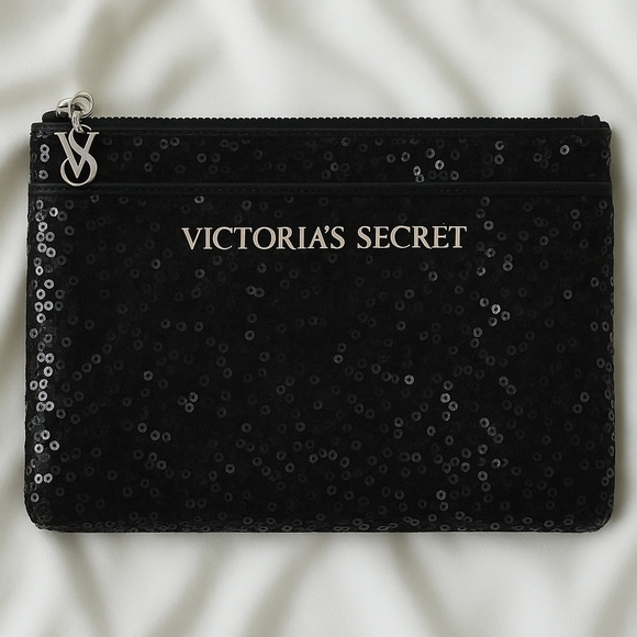 Victoria's Secret Handbags - NWOT Victoria's Secret Black Sequined Clutch